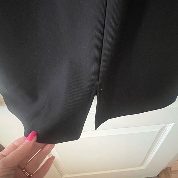 Studio Connection Belted White & Black Floral Dress with Red Rose Print Size 8 - Picture 4 of 14